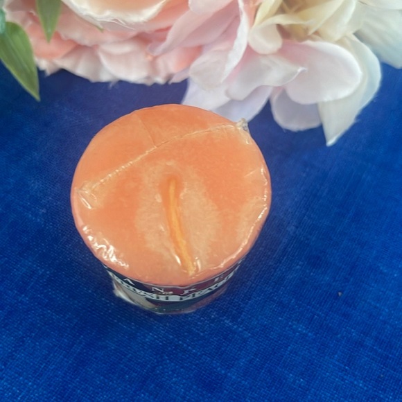 RARE Vintage Yankee Candle  Votive Fresh Peach - Picture 2 of 4
